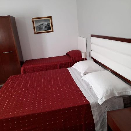 סירקוזה Siracusa Breakfast & Rooms מראה חיצוני תמונה