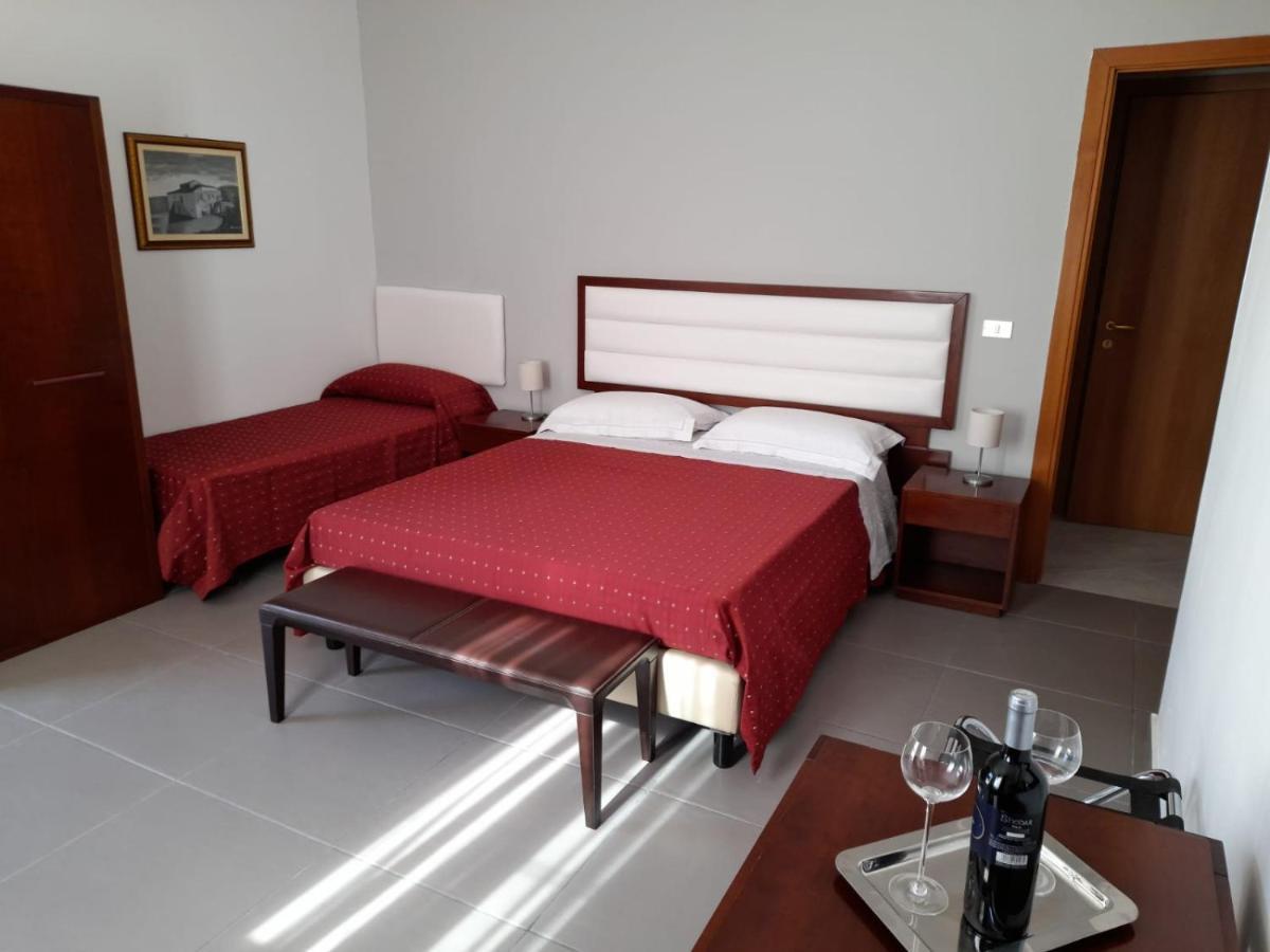 סירקוזה Siracusa Breakfast & Rooms מראה חיצוני תמונה